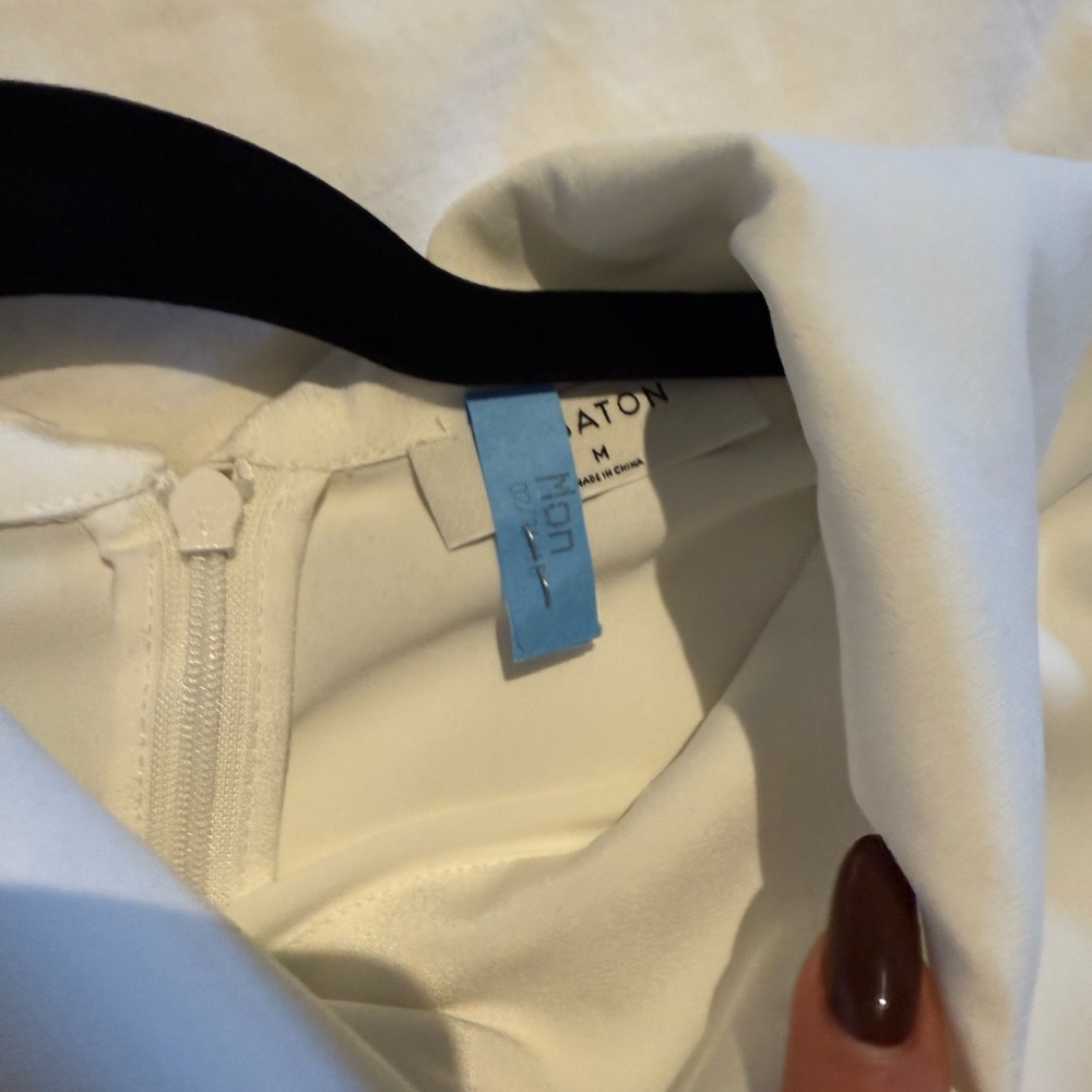 White High Neck Babaton (Aritzia) blouse - Picture 2 of 2